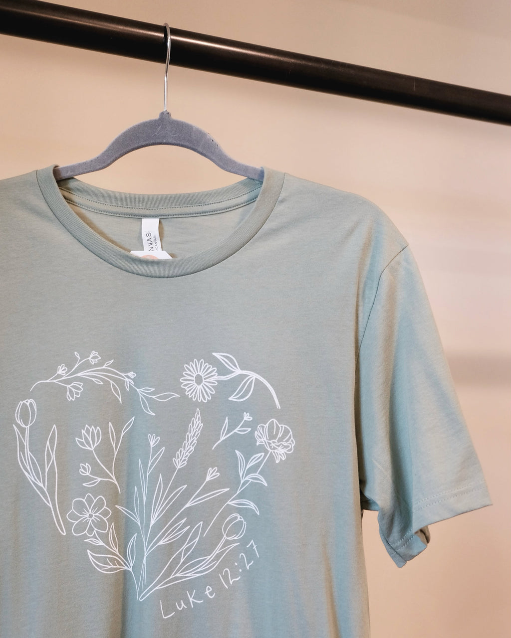 "Luke 12:27" T-shirt