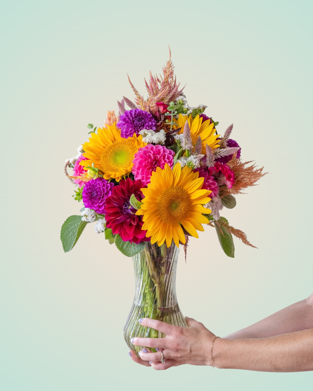Deluxe Bright Arrangement
