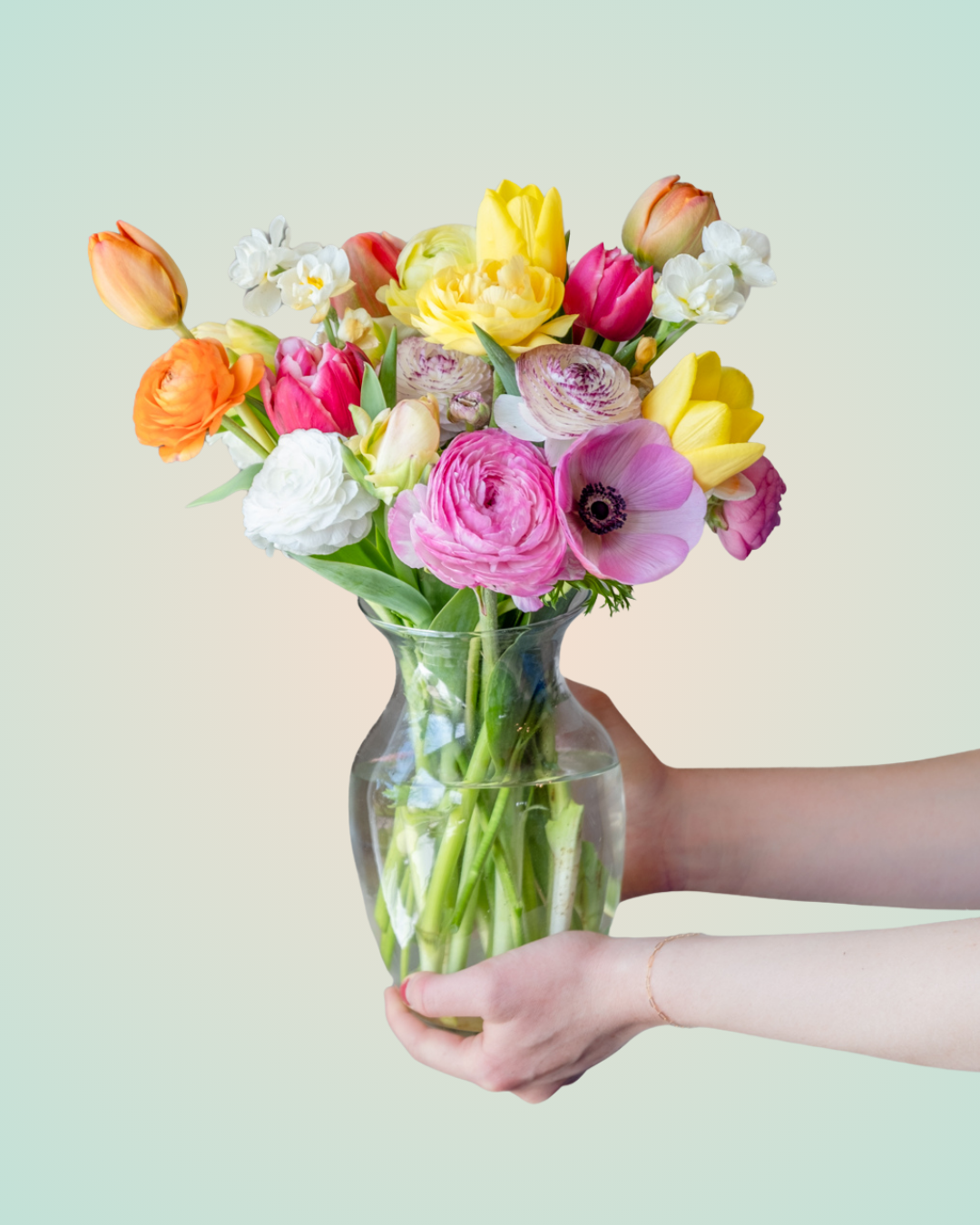 Deluxe Bright Arrangement